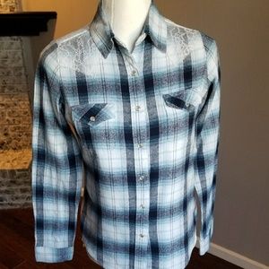 Plaid Long sleeved button down shirt